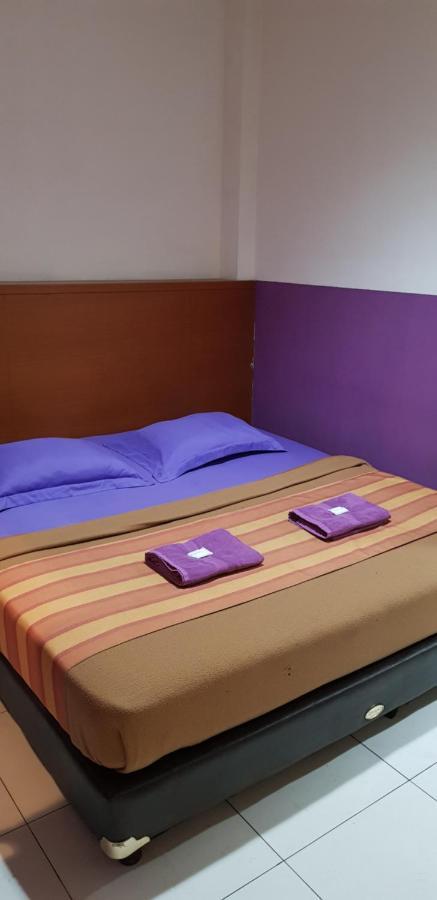 Hotel Dequr Jakarta Kota Habitación foto